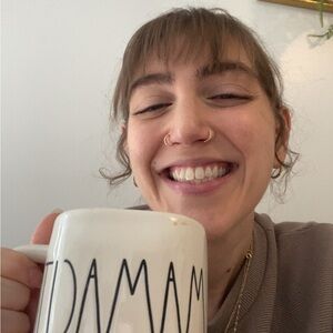 Meet your Posher, Marrissa